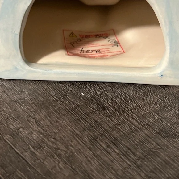 ‼️SOLD‼️Charming Blue and White Ceramic Cottage - Picture 5 of 6